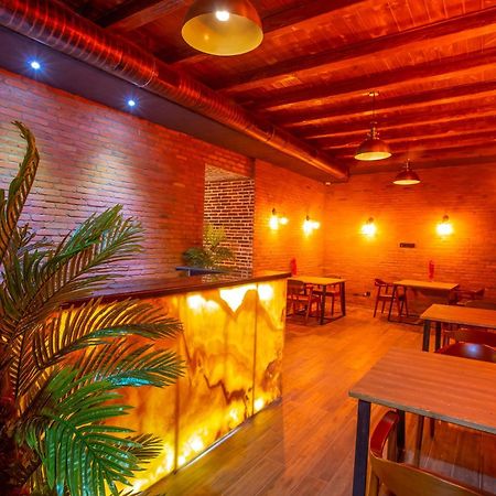 Royal Inn Τυφλίδα Εξωτερικό φωτογραφία