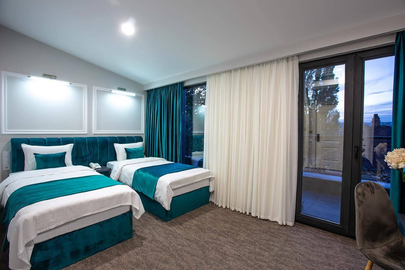 Royal Inn Τυφλίδα Εξωτερικό φωτογραφία