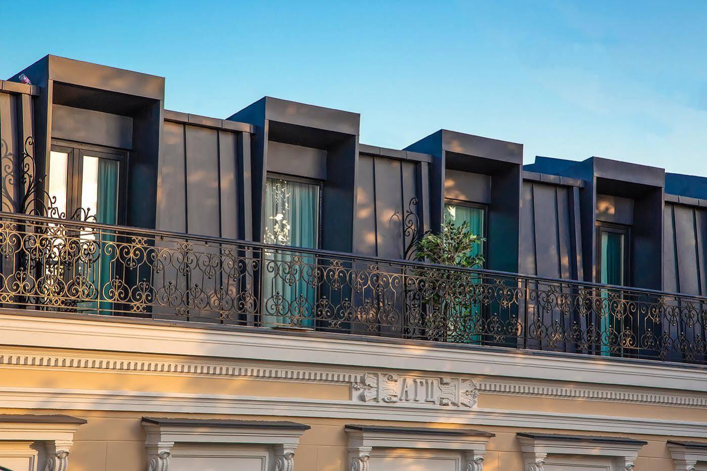 Royal Inn Τυφλίδα Εξωτερικό φωτογραφία