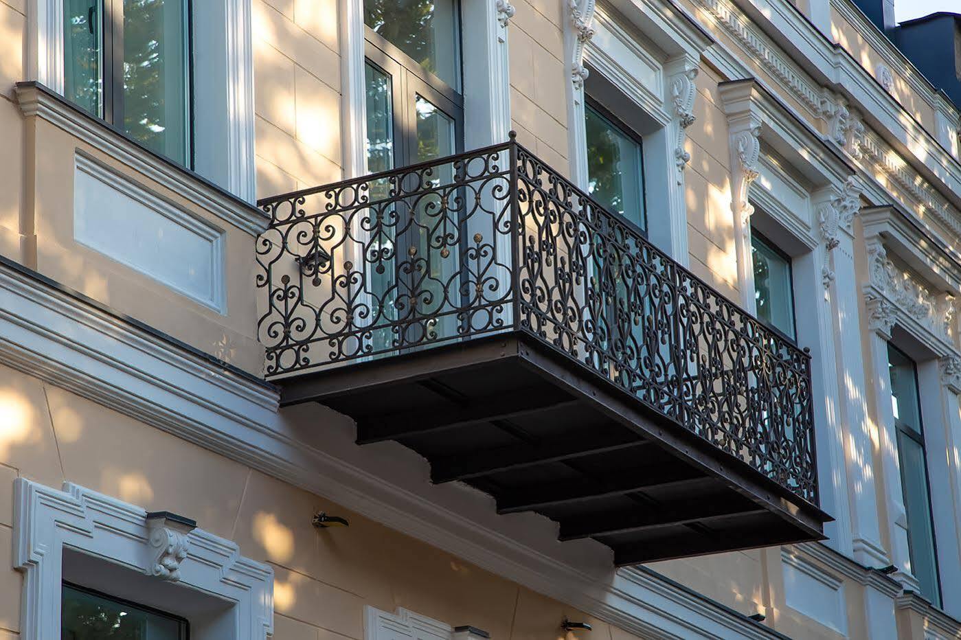 Royal Inn Τυφλίδα Εξωτερικό φωτογραφία